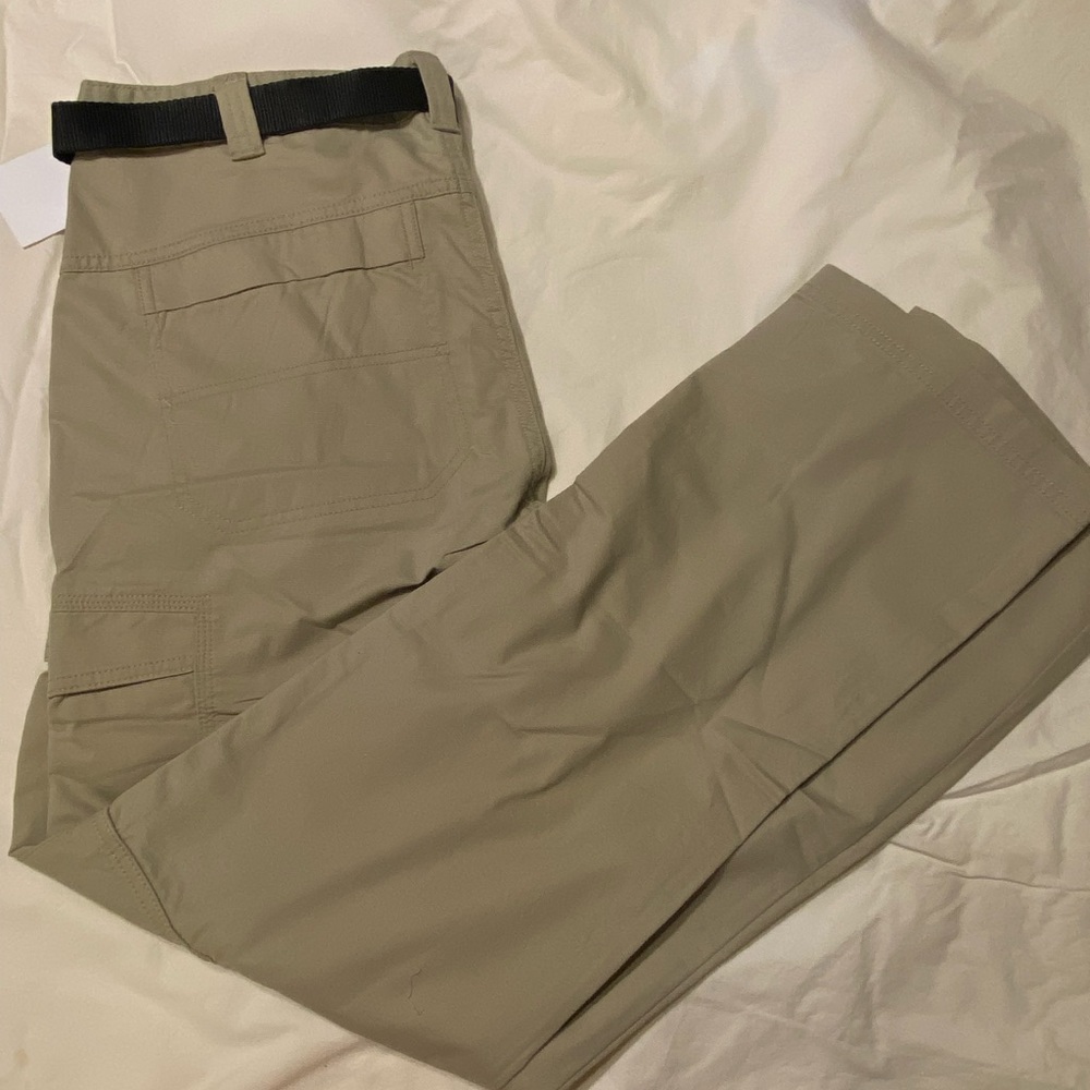 Cargo pants ! 34/32 khaki color!! pockets on sides includes belt! NEW WITH TAG